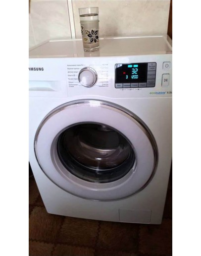 Samsung WF60F4E5W2W
